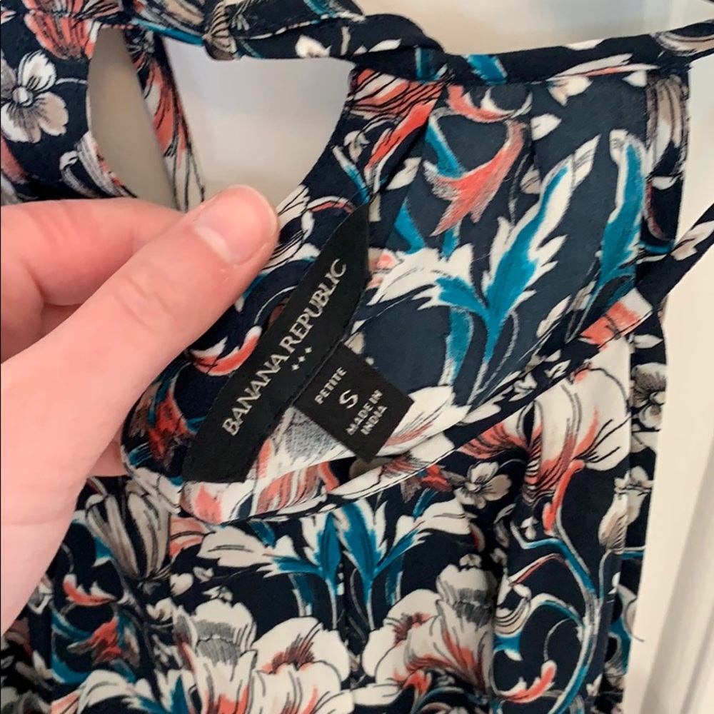 Floral Tank - Picture 2 of 4